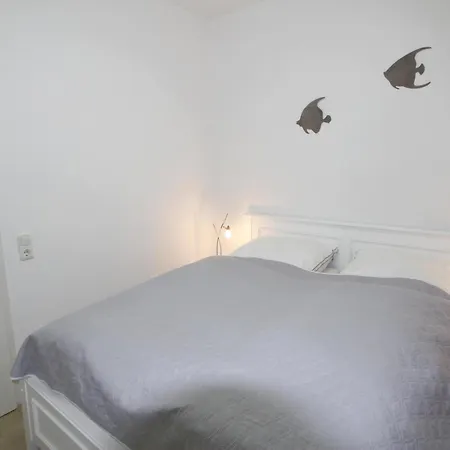 Im Grund 25, App 1 *